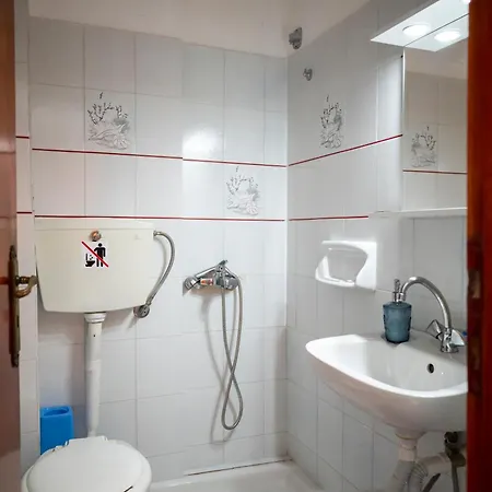 Kamelia Apartment